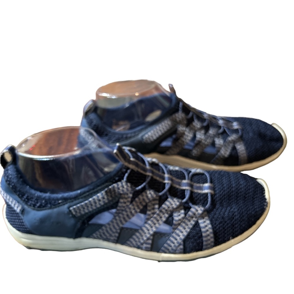 Sketcher relaxed, fit machine, washable, rubber traction size 9, navy blue